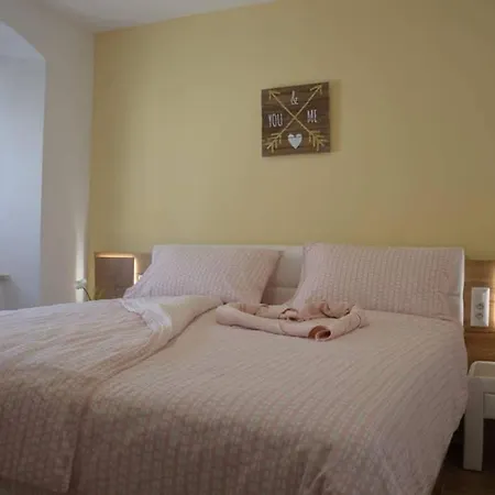 Apartment Old Town Popovic
