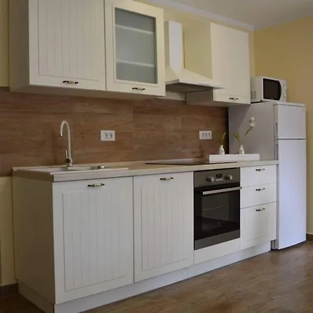 Old Town Popovic Апартаменты Врсар