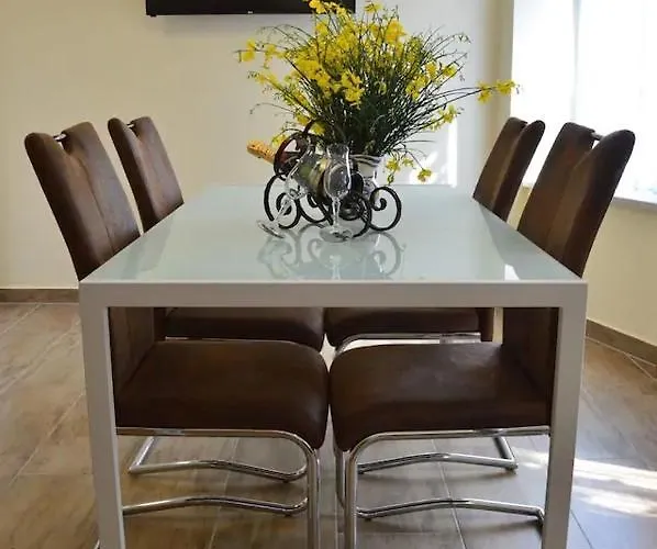 아파트 Old Town Popovic