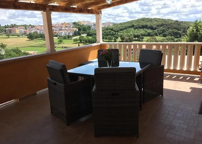 아파트 Old Town Popovic *