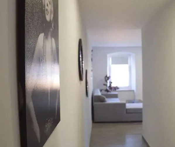 아파트 Old Town Popovic 브르사르