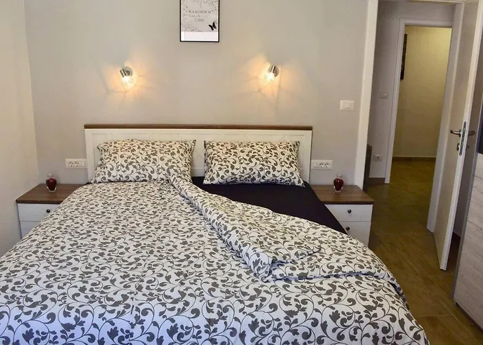 Old Town Popovic 아파트 *