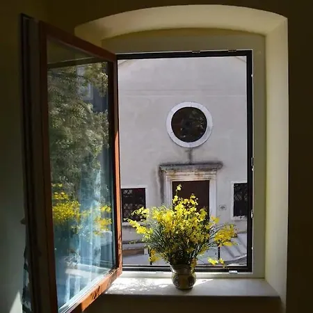 Old Town Popovic Apartment Vrsar
