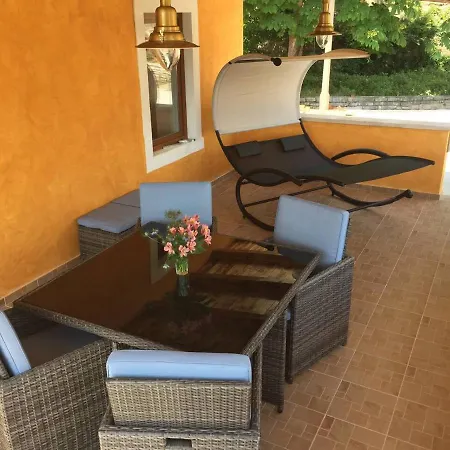 Apartment Old Town Popovic