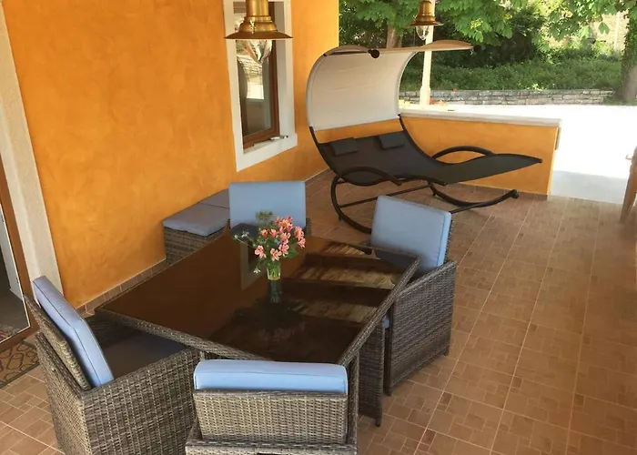 Apartment Old Town Popovic